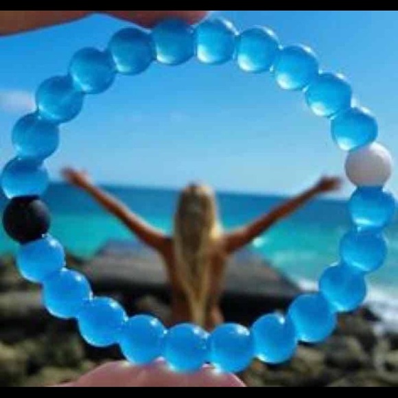 COPY - lokai bracelet. have in multiple colors - Picture 3 of 3